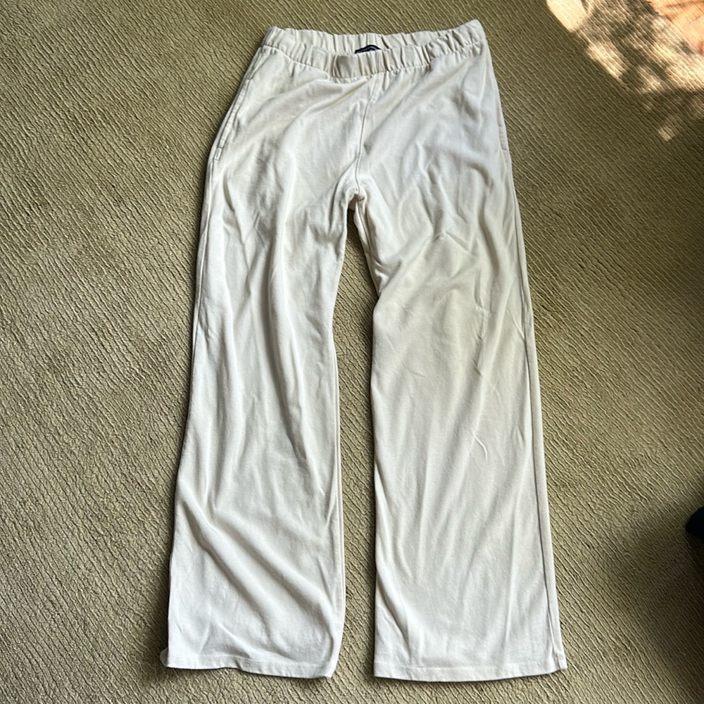 Brandy Melville zip up sweatshirt and sweatpant set. Like new condition.